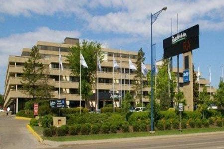 Radisson Hotel Edmonton South in Edmonton (AB) - Room Deals, Photos ...