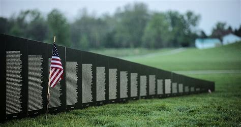 Traveling Vietnam War Memorial Wall brings back memories to those that ...