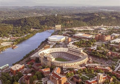 University of Tennessee Knoxville | University Info | 178 Bachelors in ...