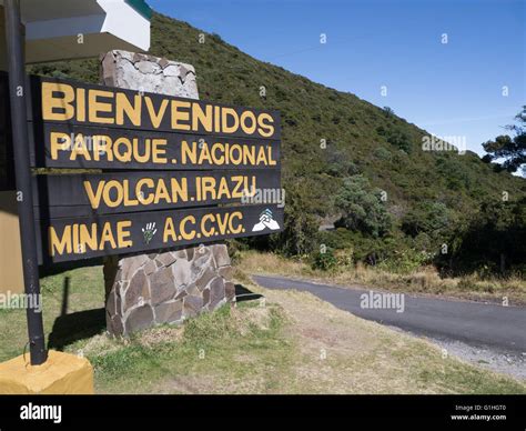 Welcome sign in Volcan Irazu National Park, Costa Rica Stock Photo - Alamy