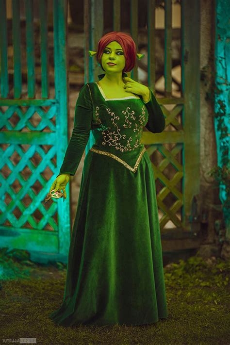 Fiona from Shrek Cosplay