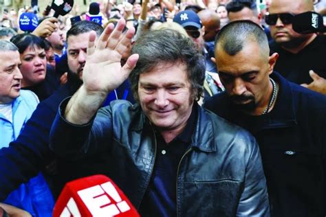 Argentina goes to vote in cliffhanger - Gulf Times