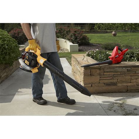 Poulan Pro 25-cc 2-cycle 430-CFM 200-MPH Gas Handheld Leaf Blower ...