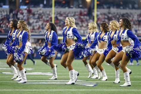 Look: Photo Of Dallas Cowboys Cheerleader Going Viral This Morning ...