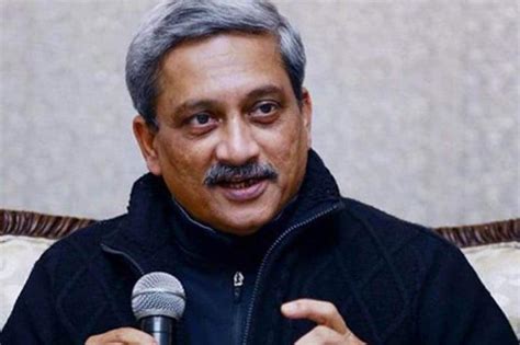 CM Manohar Parrikar says Mangeshkar family might have left Goa due to ...