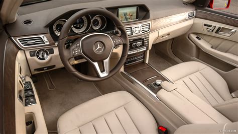 2014 Mercedes-Benz E-Class - E350 4MATIC Wagon - Interior | Caricos