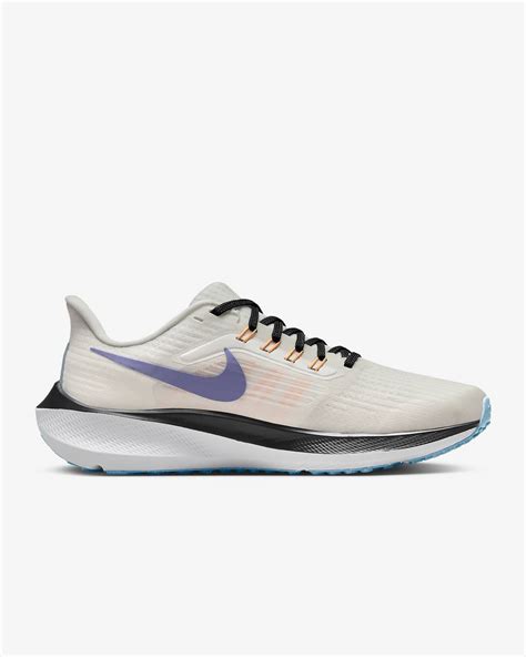 Nike Pegasus 39 Women's Road Running Shoes. Nike ID