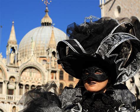 History of the Venice Carnival Mask - Luxe Adventure Traveler