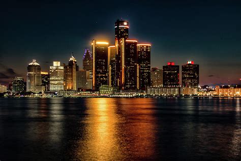 Night Time Detroit Skyline Photograph by Carol Ward - Pixels