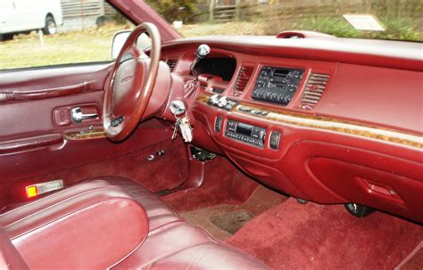 1996 Lincoln Town Car - Interior Pictures - CarGurus