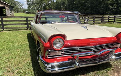 1957 Ford Fairlane 500 - Classic Cars