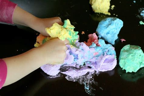 15 Ways to Play with Cornstarch (Cornflour) | Crafts for kids, Kids ...