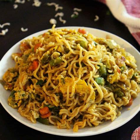 egg maggi masala recipe with eggs - Yummy Indian Kitchen