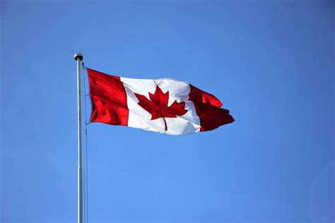 Hei! 45+ Vanlige fakta om Canada Flag? The national flag of canada is ...