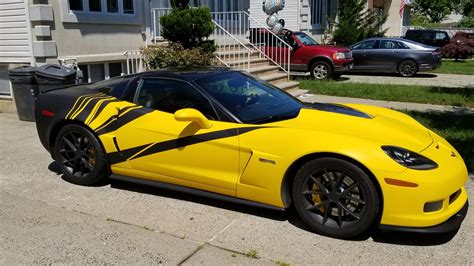 Wrapped black and yellow C6 Z06 Corvette Chevy Corvette, Chevrolet ...