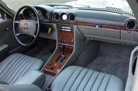 1988 MERCEDES-BENZ 560SL CONVERTIBLE - Interior - 49137