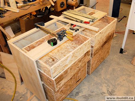 How To Make A Chest Of Drawers For The Workbench - IBUILDIT.CA