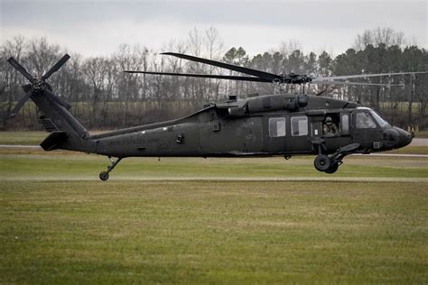 9 killed in crash of 2 Army Black Hawk helicopters during training in ...