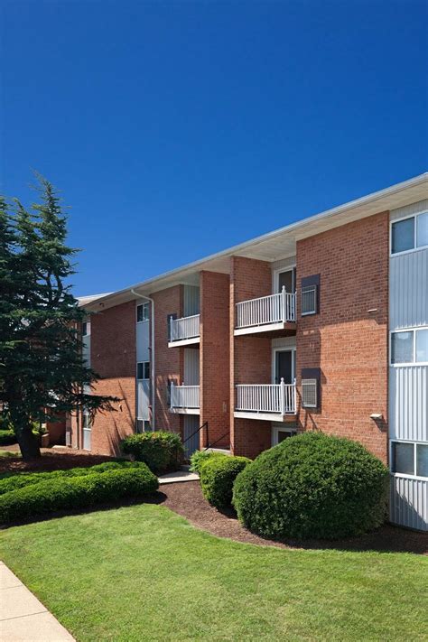 Rock Creek Apartments - 2830 Broad Rock Blvd, Richmond, VA 23224