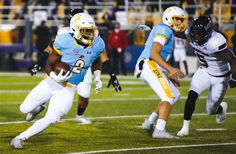 Kent State football gets boost from powder blue jerseys | Crain's ...