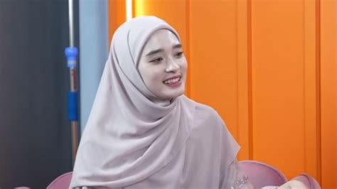 Sindir Pelakor! Ini Jawaban Inara Rusli Saat Ditanya Terkait ...