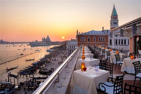 14 Best Venice Restaurants According to Locals