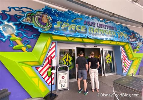 How To Be A Galactic Hero on Buzz Lightyear's Space Ranger Spin at ...