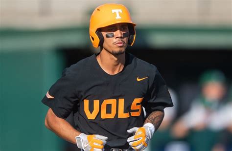 PHOTOS: Tennessee baseball wins NCAA Tournament game versus Charlotte