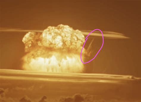 What's this spike in the Castle Bravo mushroom cloud? : r/nuclearweapons