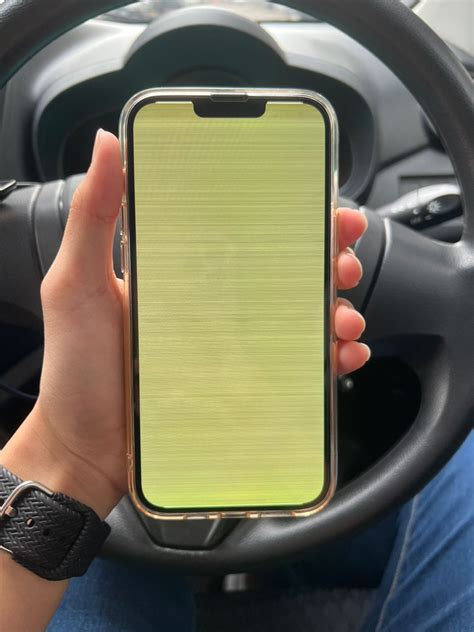 yellow display issue iphone 13 Pro Max - Apple Community