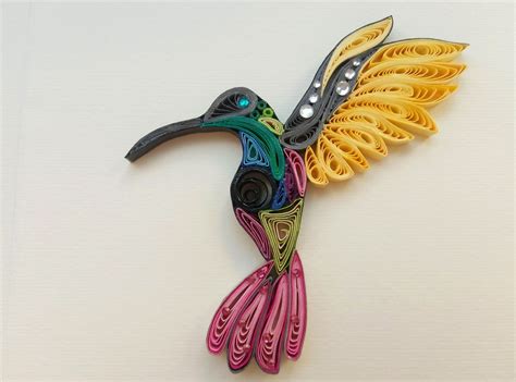 Hummingbird, Quiiling art, Quilling paper, Paper art, Quilled brooch ...