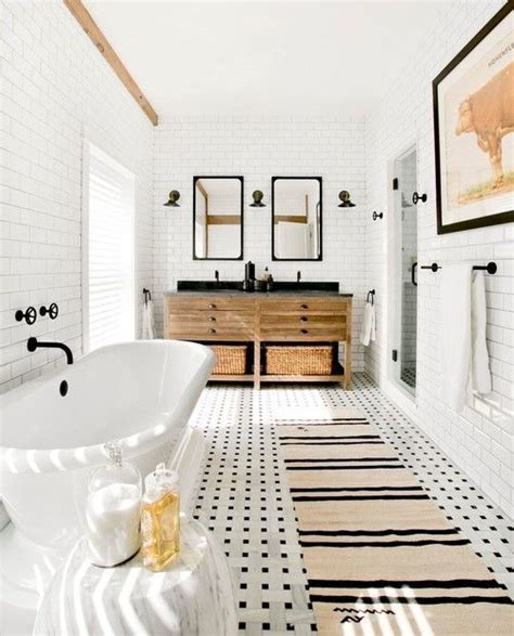 62 Cozy And Relaxing Farmhouse Bathroom Designs - DigsDigs