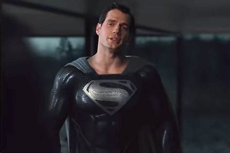 See Henry Cavill's Superman in a Black Suit in a First Look at 'Zack ...