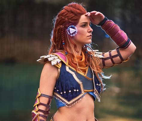 Horizon Forbidden West Fan Shows Off Their Incredible Aloy Cosplay