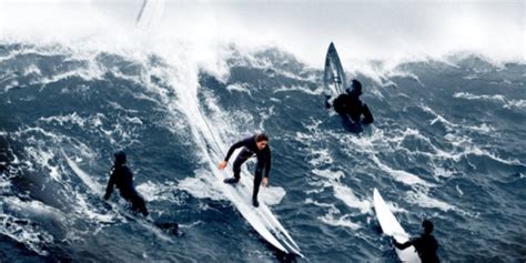 Women Finally Get A Spot In Legendary Big Wave Surfing Competition ...