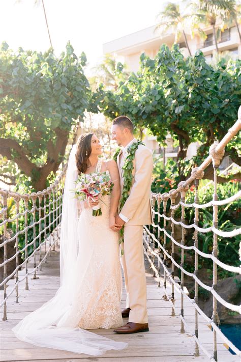 Romantic Hawaii Destination Wedding at Hyatt Regency Maui | Maui, HI