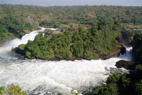 Hiking to the top of Murchison falls National Park