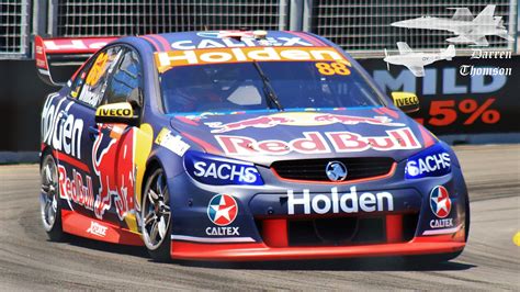 V8 supercars racing - sharetyred