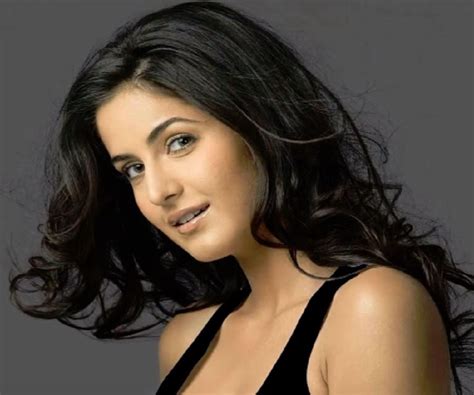 Katrina Kaif Biography - Facts, Childhood, Family Life & Achievements