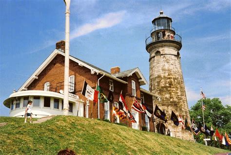 none: Lighthouses Re-Visited: Fairport Harbor Lighthouse