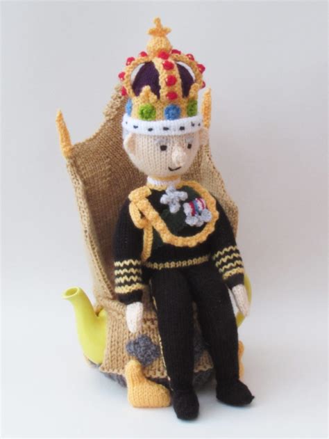 King Charles III Coronation tea cosy knitting pattern