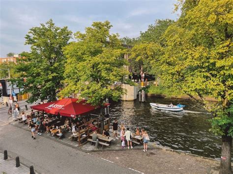 Canal View Stay Amsterdam - Cosy BnB Room for 1-3 guests