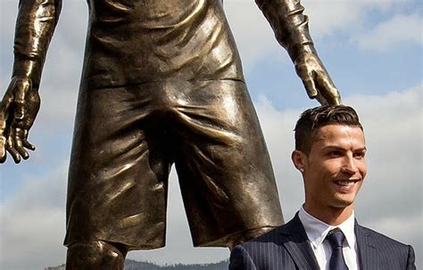 Cristiano Ronaldo's Statue in Madeira Has a Boner | FOOTY FAIR