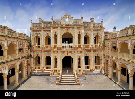 Vietnam, Bac Ha, Main Hall, Hmong King'S Palace, Bac Ha Stock Photo - Alamy