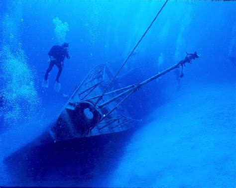 shipwreck from the 1700's, found with hundreds of bottles of preserved ...