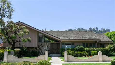 The Iconic House from The Brady Bunch Is Now on the Market for the ...