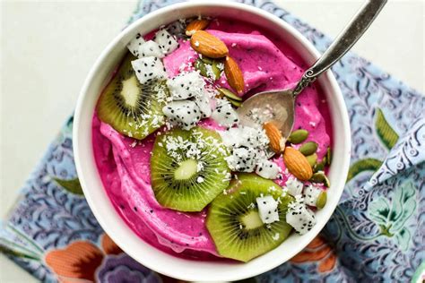 Dragon Fruit Smoothie Bowls (Pitaya Bowls) - Sunkissed Kitchen