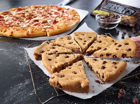 Pizza Hut Cookie Dessert - Business Insider