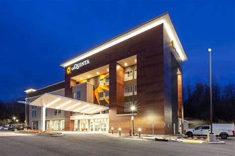 LA QUINTA INN & SUITES BY WYNDHAM MIDDLETOWN $101 ($̶1̶2̶4̶) - Prices ...