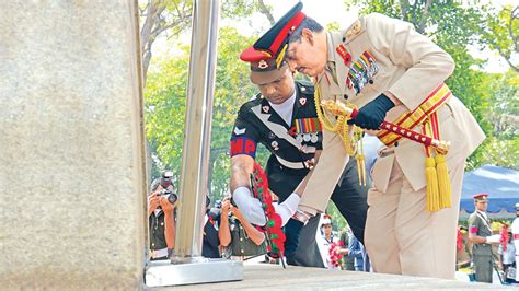 Poppy Day ceremony | Daily News